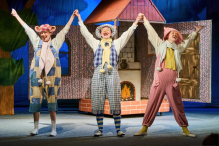 ТРИ ПОРОСЕНКА И ВОЛК СЕРЫЕ ШТАНЫ